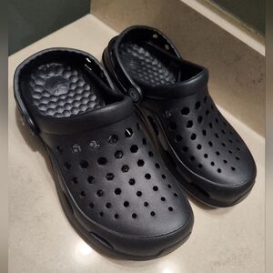 NWOT Joybee Women's Classic Black Clogs